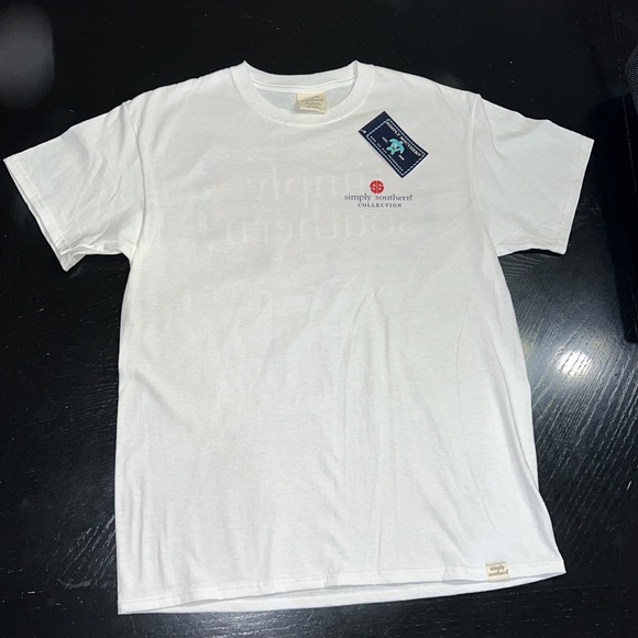 NWT Simply Southern White T-Shirt “Love All That You Do” Size Medium - Picture 2 of 10